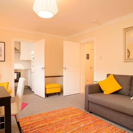 Altido Lovely Apartment For 4 With Free Parking Edinburgh Buitenkant foto