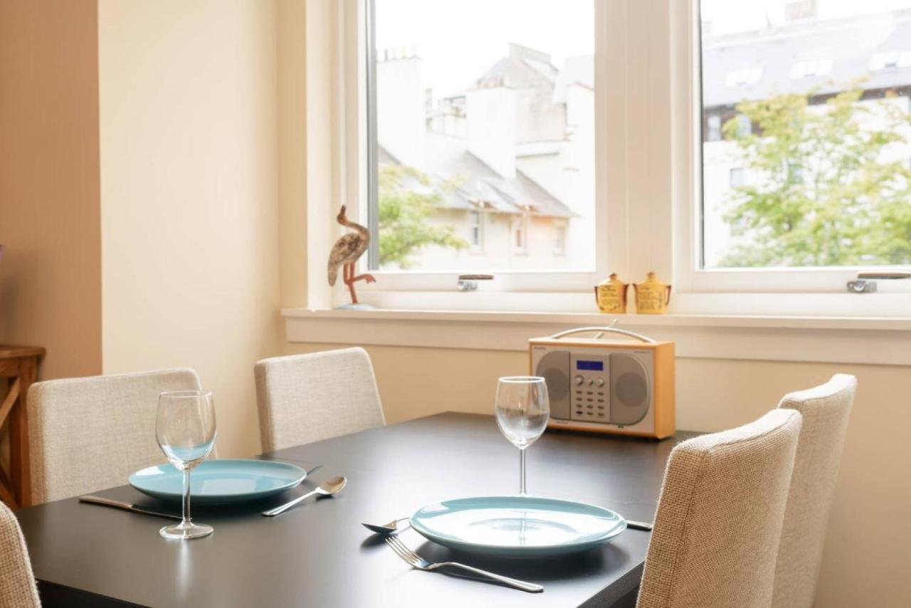 Altido Lovely Apartment For 4 With Free Parking Edinburgh Buitenkant foto